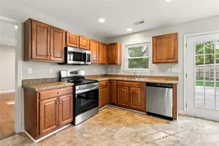 7419 Bent Oak Rd, Charlotte, NC 28226 - Photo 11