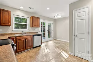 7419 Bent Oak Rd, Charlotte, NC 28226 - Photo 13