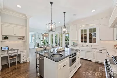 200 Huntley Place, Charlotte, NC 28207 - Photo 17