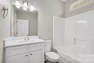 4059 Houldsworth Dr, Charlotte, NC 28213 - Photo 21