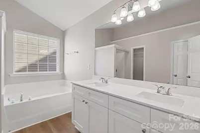 4059 Houldsworth Drive, Charlotte, NC 28213 - Photo 13