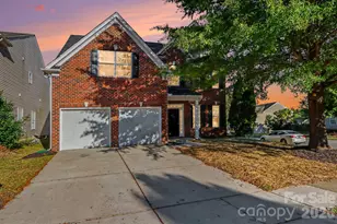 4059 Houldsworth Dr, Charlotte, NC 28213 - Photo 1