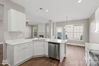 4059 Houldsworth Drive, Charlotte, NC 28213 - Photo 9