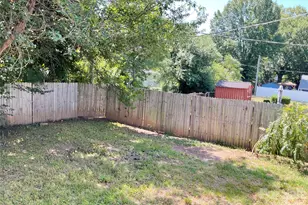208 S Ransom St, Gastonia, NC 28052 - Photo 11