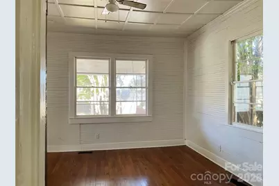 208 S Ransom Street, Gastonia, NC 28052 - Photo 9