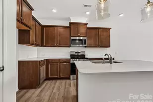 6565 Fire Lily Ln, Charlotte, NC 28216 - Photo 19