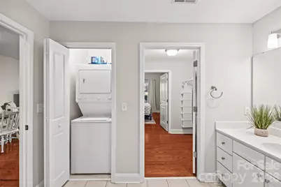 721 Governor Morrison Street #415, Charlotte, NC 28211 - Photo 9