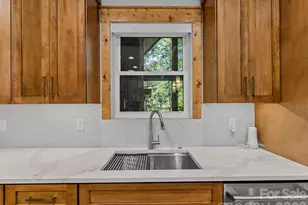 15 W Moytoy Ln, Brevard, NC 28712 - Photo 19