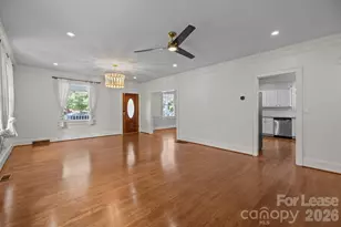 1705 Fountain View, Charlotte, NC 28203 - Photo 5