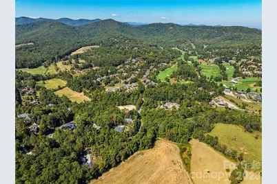 644 Walnut Valley Parkway, Arden, NC 28704 - Photo 5