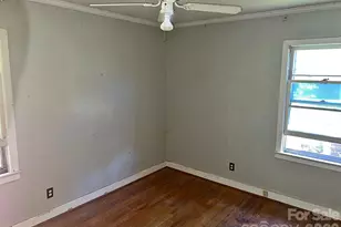 650 Holland Dr, Statesville, NC 28677 - Photo 11