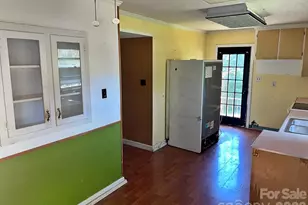 650 Holland Dr, Statesville, NC 28677 - Photo 5