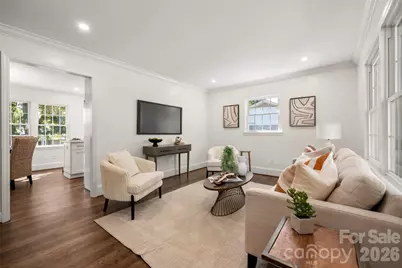 6929 Thorncliff Drive, Charlotte, NC 28210 - Photo 3
