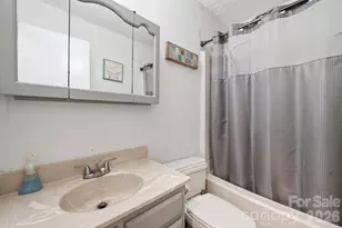 1524 Lanewood Pl, Charlotte, NC 28208 - Photo 23