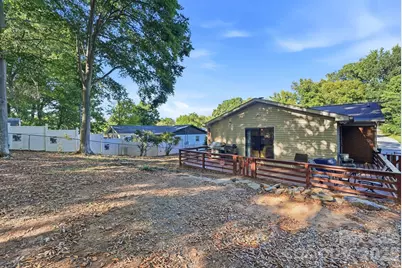 1524 Lanewood Place, Charlotte, NC 28208 - Photo 33