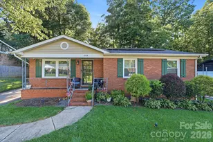 1524 Lanewood Pl, Charlotte, NC 28208 - Photo 1