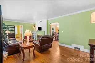1720 Flynwood Dr, Charlotte, NC 28205 - Photo 7