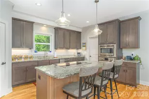 18 Herron View Ln, Weaverville, NC 28787 - Photo 11