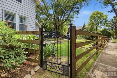 415 W 5th Avenue, Gastonia, NC 28052 - Photo 33
