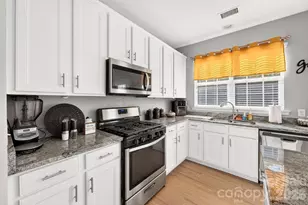 10536 Adlin Ave, Charlotte, NC 28262 - Photo 15