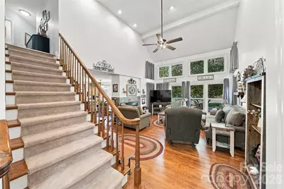 3645 Wandering Lane NE, Hickory, NC 28601 - Photo 5