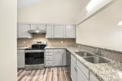 19838 Oak Leaf Circle, Cornelius, NC 28031 - Photo 7