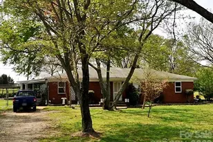 3015 Sheets Cir, Charlotte, NC 28214 - Photo 1