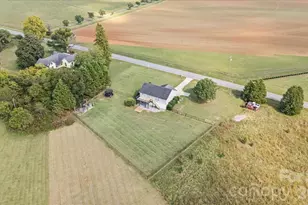 2241 Killian Rd, Lincolnton, NC 28092 - Photo 3