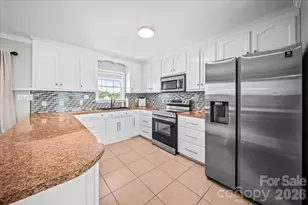 2241 Killian Rd, Lincolnton, NC 28092 - Photo 7