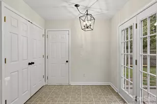5724 Henderson Oaks Dr, Charlotte, NC 28269 - Photo 11