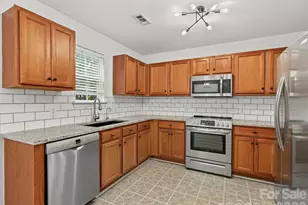 5724 Henderson Oaks Dr, Charlotte, NC 28269 - Photo 7