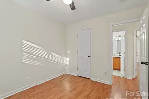 5724 Henderson Oaks Dr, Charlotte, NC 28269 - Photo 19