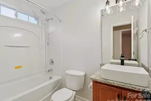 5724 Henderson Oaks Dr, Charlotte, NC 28269 - Photo 23