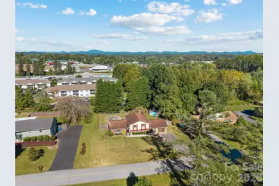 87 Underhill Road, Hendersonville, NC 28792 - Photo 5