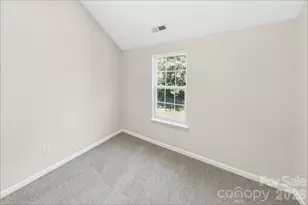 3139 Reid Brook Ln, Charlotte, NC 28208 - Photo 9