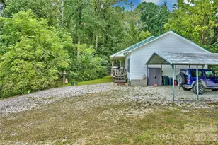 397 Reservoir Rd, Spruce Pine, NC 28777 - Photo 23