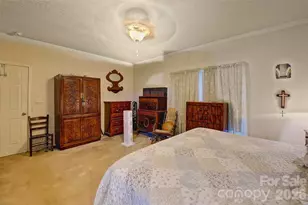 397 Reservoir Rd, Spruce Pine, NC 28777 - Photo 13