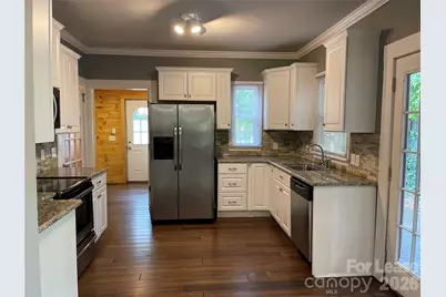 216 E Catawba Avenue, Mount Holly, NC 28120 - Photo 13