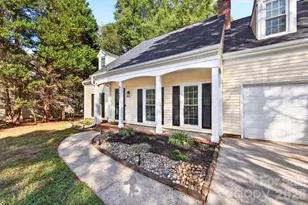 9121 Gamesford Dr, Charlotte, NC 28277 - Photo 3