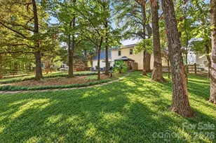 9121 Gamesford Dr, Charlotte, NC 28277 - Photo 43
