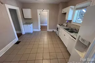 439 2nd Ave SE, Hickory, NC 28602 - Photo 3