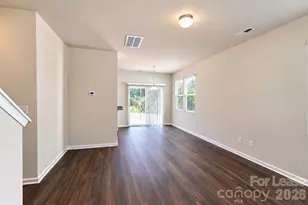 1010 Moorebrook Dr, Charlotte, NC 28214 - Photo 9