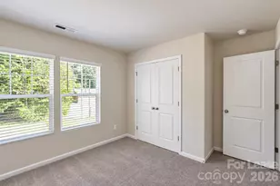 1010 Moorebrook Dr, Charlotte, NC 28214 - Photo 37