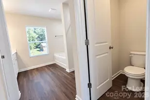 1010 Moorebrook Dr, Charlotte, NC 28214 - Photo 21