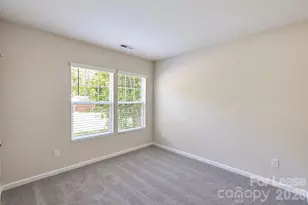 1010 Moorebrook Dr, Charlotte, NC 28214 - Photo 13