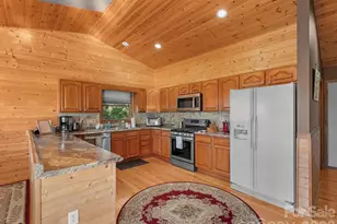 70 Moor Ln, Brevard, NC 28712 - Photo 9