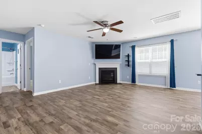 5904 Ellimar Field Lane, Charlotte, NC 28215 - Photo 7