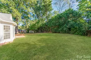 810 Greenhill Dr, Charlotte, NC 28217 - Photo 15