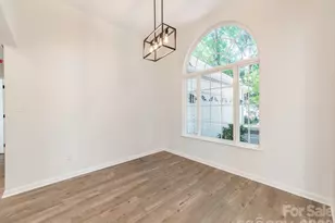 810 Greenhill Dr, Charlotte, NC 28217 - Photo 5