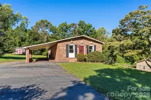 2480 Raintree St, Connelly Springs, NC 28612 - Photo 3
